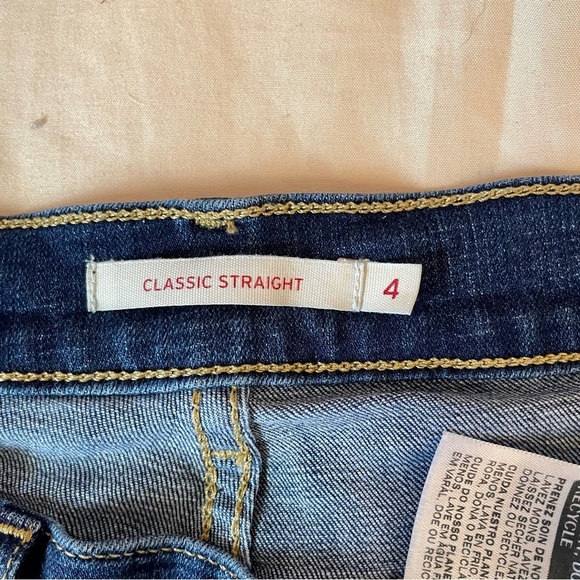 Levi Straight Leg Jeans - Picture 7 of 7